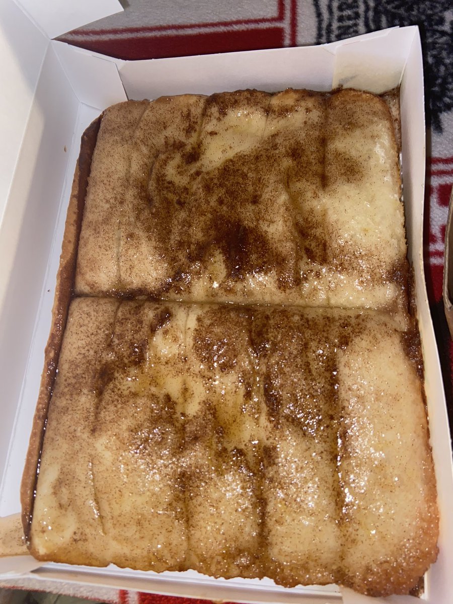 chocolatesooner's tweet photo. @pizzahut So this is @Cinnabon cinnamon rolls that I paid for???? I think not… https://t.co/W723RwXjkJ