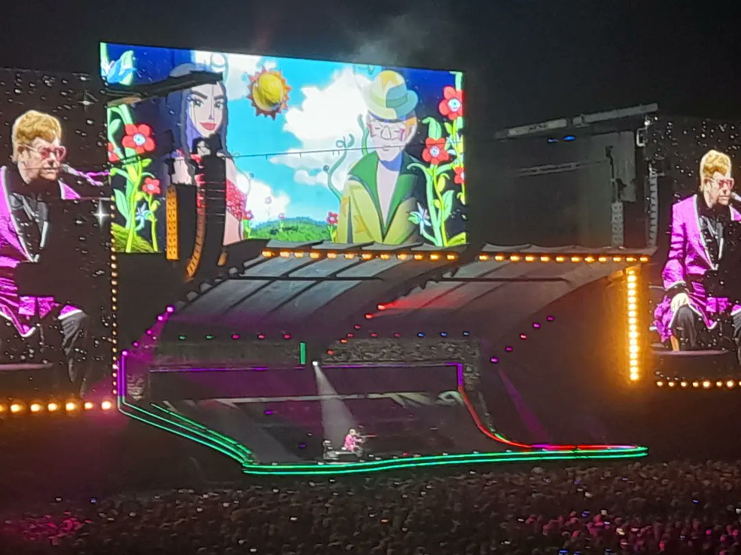 kyddgloves's tweet photo. 07/09/22 - @eltonofficial Despite many obstacles, we finally got to see this legend! 🤩🎶 #farewellyellowbrickroad #rogerscentre #Toronto #blessed https://t.co/HysA6yeqi4