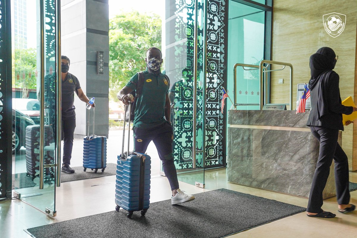 kda_fc's tweet photo. Touch down and rest well guys!
#KDAFC #PulunKedahPulun #SangKenari #BiarJasaJadiKenangan #2022season #LS18 #MLUKDA https://t.co/inT1cE5yTn