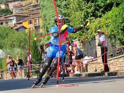 neveitalia's tweet photo. Tricolori di Inline Alpine, ecco tutti i nuovi campioni italiani di una disciplina in grande crescita #inlinealpine #roller @neveitaliasport #8Settembre https://t.co/WoyU8EpxYw https://t.co/pzKNUhDbtB