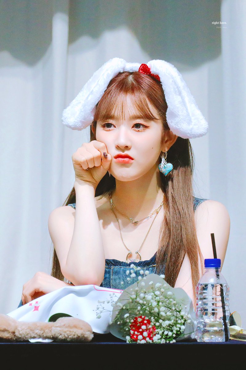 righthere_81's tweet photo. 220724 씬쪽잉😘 #스테이씨 #STAYC #시은 #SIEUN https://t.co/NjMaeDYp2n