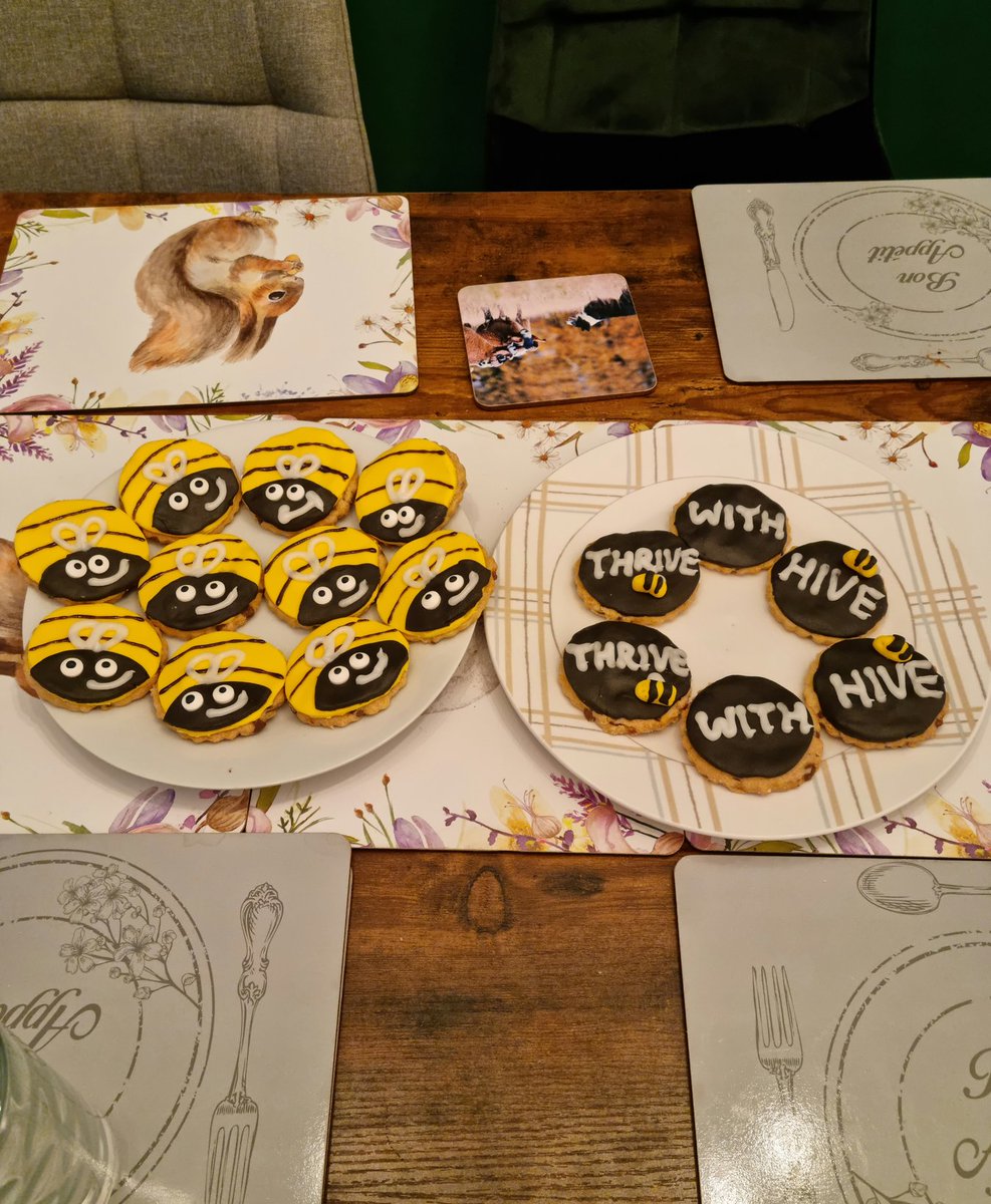 Em Green tweet media