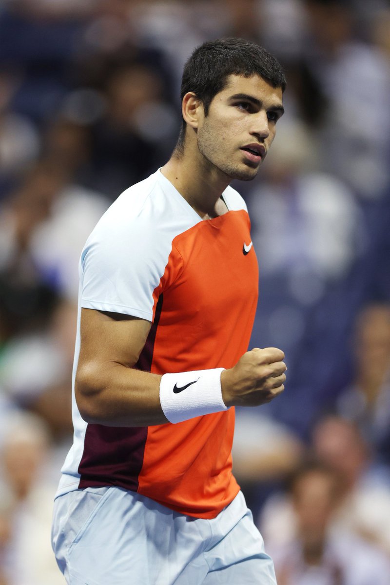 golpedetenis's tweet photo. El comienzo de una gran rivalidad. Sin dudas que será histórica.

No hay palabras para definir lo que hicieron 🇪🇸 Alcaraz y 🇮🇹 Sinner.

#USOpen https://t.co/gxHjjaDdN7