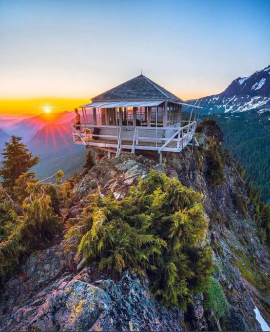 The scenery here is beautiful