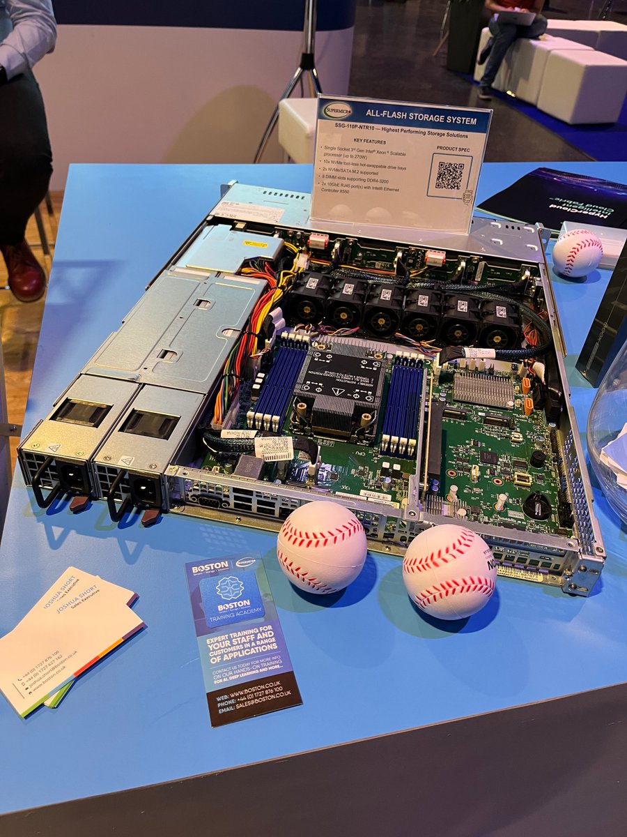 bostonlimited's tweet photo. Highlights from @IntHealthAI in #Basel so far...
🔵 The Boston BOOTH C20 squad
🔵 @Supermicro_SMCI All-Flash Storage System
🔵 @SoftIron presenting the winner of our competition
🔵 @intel showcasing Habana Gaudi®2
#IH22 #WeAreAI #HPC #Storage #Technology https://t.co/6i3THA4VzI