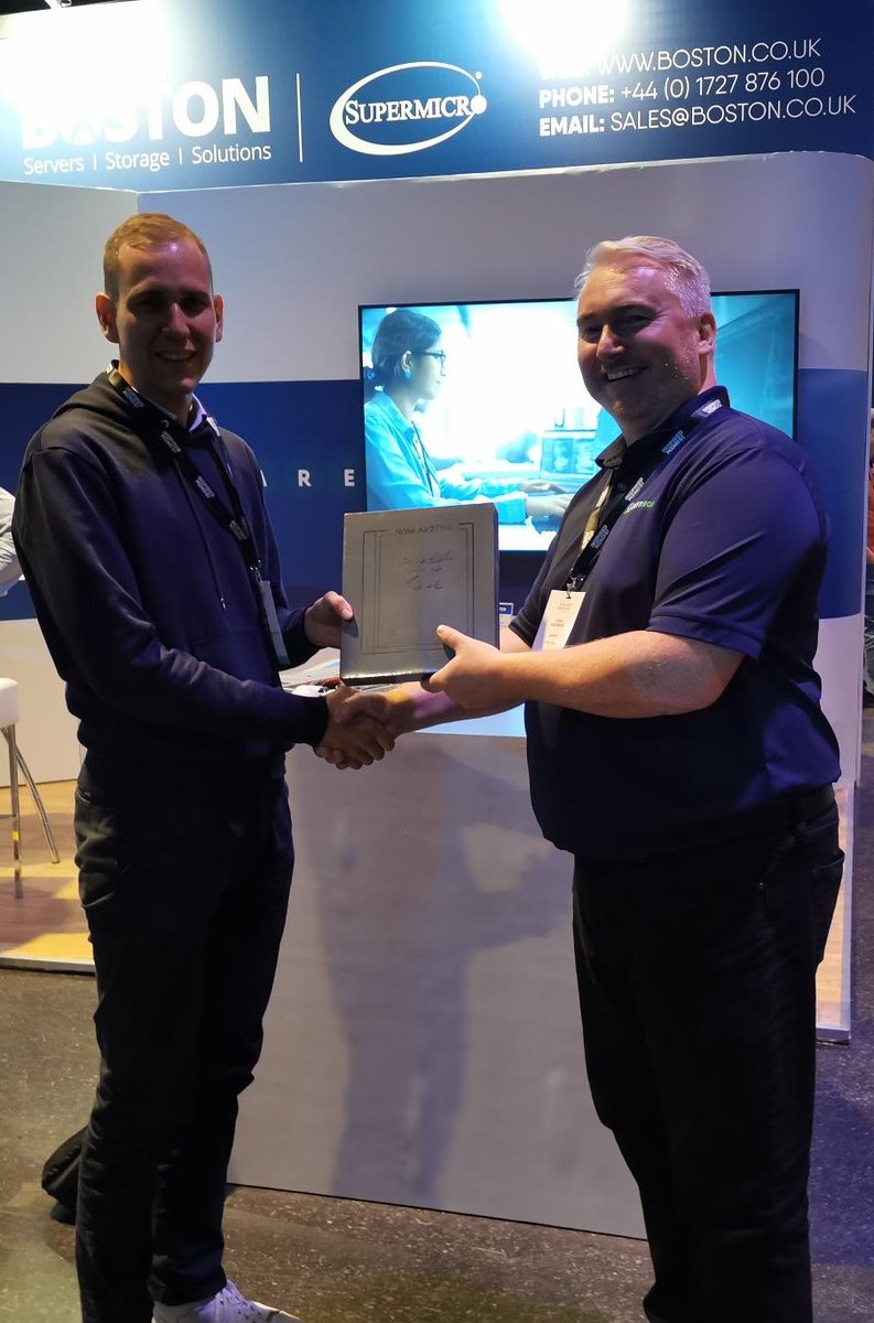 bostonlimited's tweet photo. Highlights from @IntHealthAI in #Basel so far...
🔵 The Boston BOOTH C20 squad
🔵 @Supermicro_SMCI All-Flash Storage System
🔵 @SoftIron presenting the winner of our competition
🔵 @intel showcasing Habana Gaudi®2
#IH22 #WeAreAI #HPC #Storage #Technology https://t.co/6i3THA4VzI
