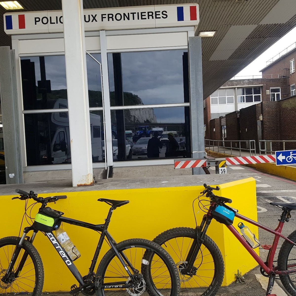 CoLA_6thForm's tweet photo. This summer, Jonathan and Luke tackled a huge challenge supported by @MarkEvisonFnd: they cycled from London to Brussels in four days, raising £810! Despite some difficulties, it was a great experience: 'We made memories that will last a lifetime'. Congrats to our super cyclists! https://t.co/US7WKtof1h