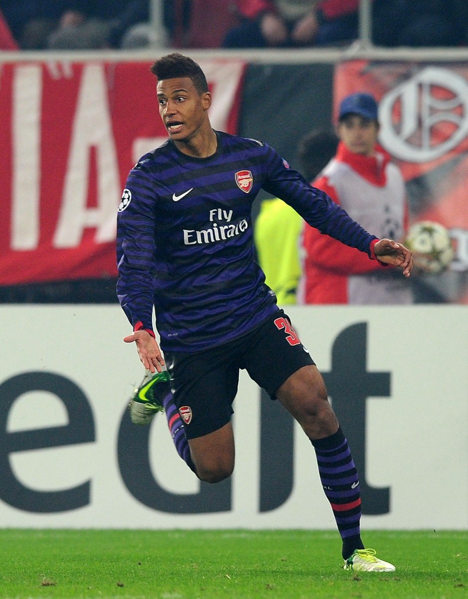 Arsenal's tweet image. The five Swiss players to have represented our men&apos;s first team...

🇨🇭 Granit Xhaka
🇨🇭 Stephan Lichtsteiner
🇨🇭 Martin Angha
🇨🇭 Johan Djourou
🇨🇭 Philippe Senderos

Well done if you named them all 🙌