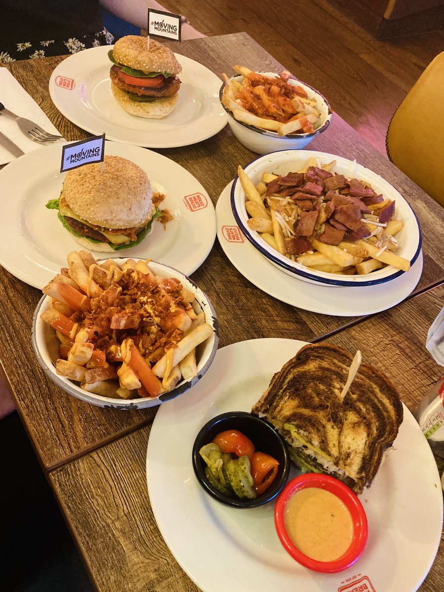 Kate Louise Powell tweet media