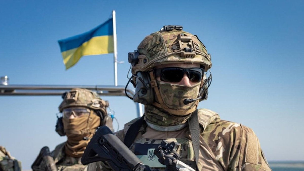 KogutyakV's tweet photo. En quelques jours, l’armée 🇺🇦🇪🇺 a repris 400km dans la région de #Kharkiv. À #Kherson, plusieurs localités viennent d’être libérés. Les soldats 🇷🇺 prennent la fuite, et ne comprennent toujours pas ce qu’ils font en 🇺🇦.

La victoire se rapproche ! Gloire à l’#Ukraine !

#СлаваЗСУ https://t.co/v0kpWz67Ap