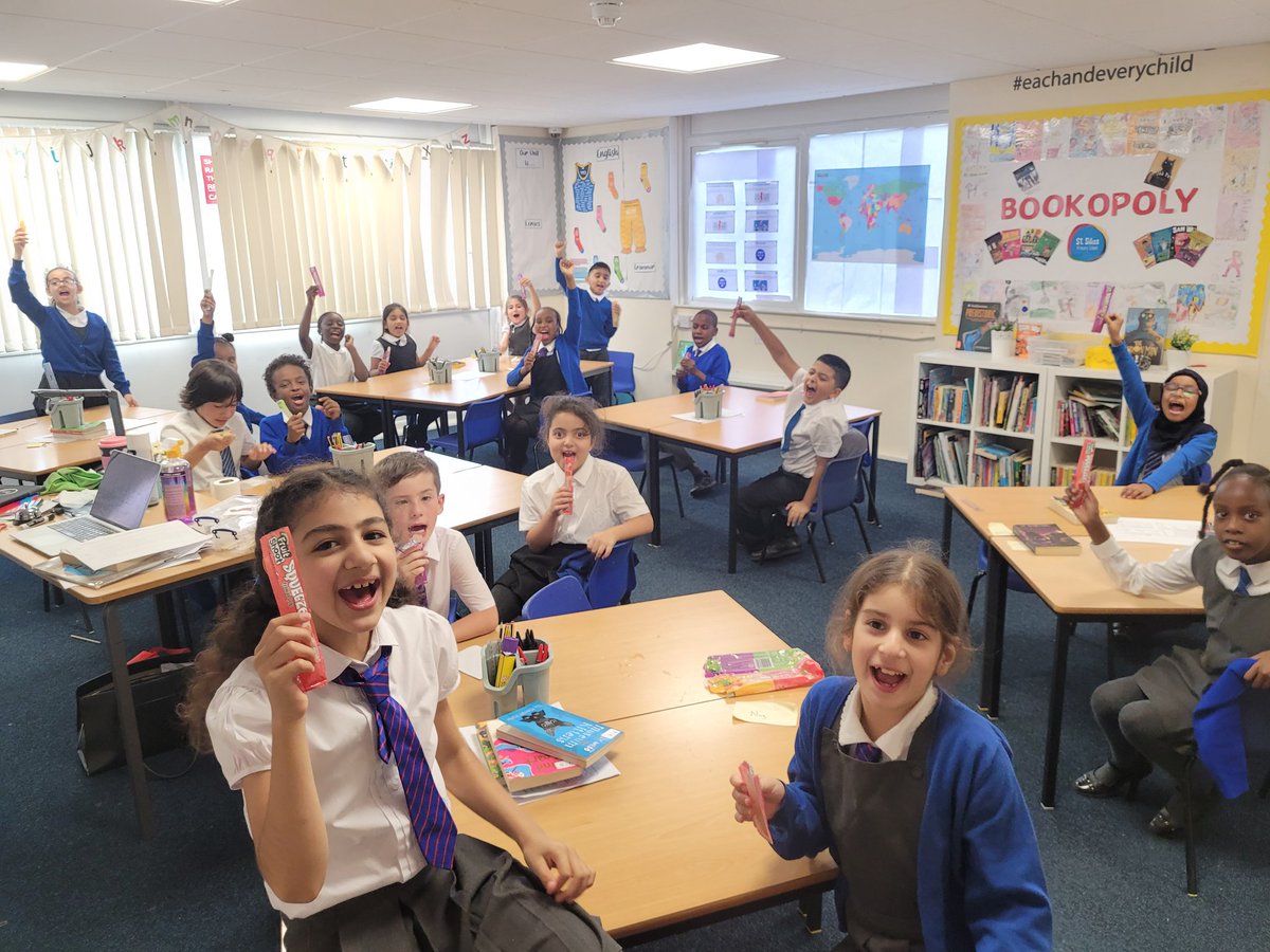 MrMorris_REMAT's tweet photo. We enjoyed ice pops as a reward for our attendance on Tuesday. Good attendance and punctuality are really important, and we are working really hard to make sure our children understand this. #youhavetobeintowin https://t.co/ucYZmWWYiM