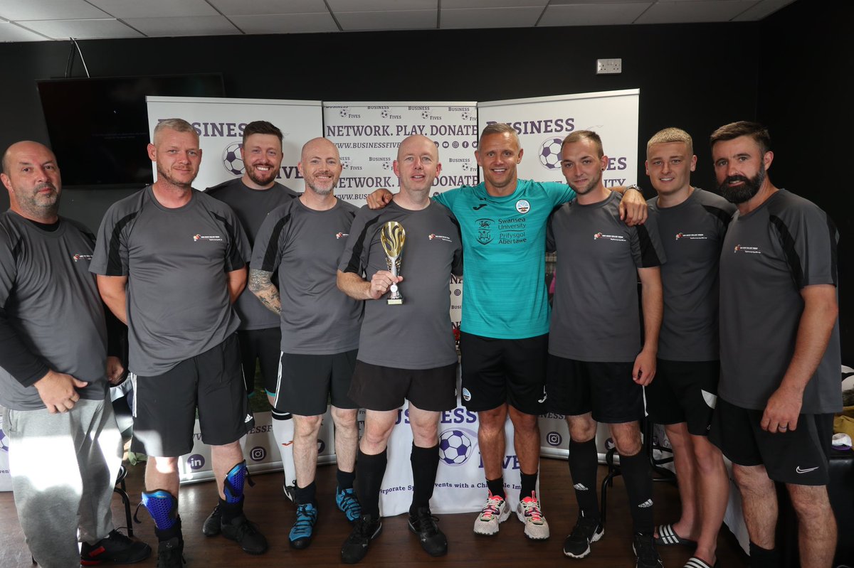 Congratulations to the Top Fundraiser at our #Swansea event, <a href="/EdenstoneGroup/">Edenstone Group</a> 👏 

They raised over £1500 for <a href="/LeonHeartFund/">The Leon Heart Fund</a> which is fantastic!

Well done team! 🏆 ❤️