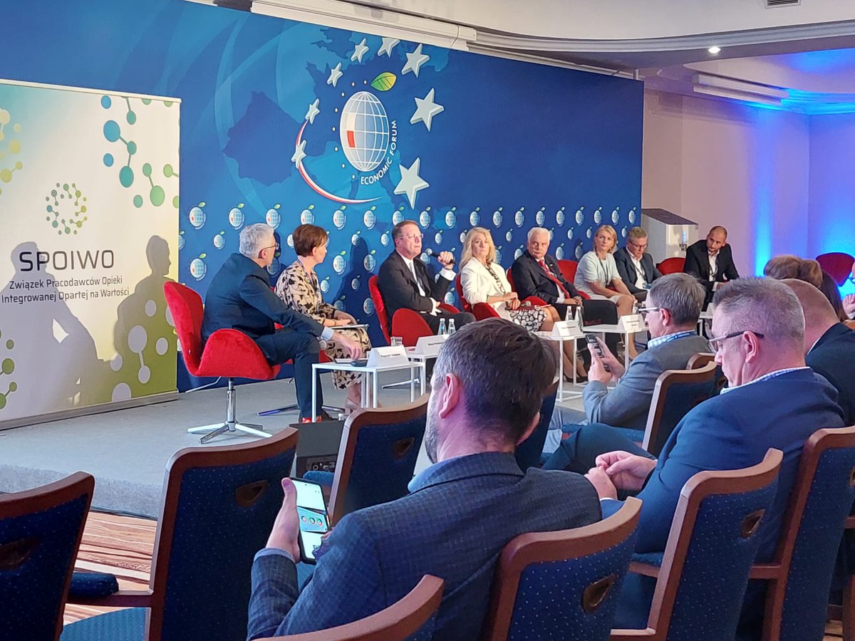 SPOIWO (@spoiwo1) on Twitter photo Za nami panel ekspertów „Opieka koordynowana w POZ – krok w przyszłość czy w przepaść?” podczas XXXI Forum Ekonomicznego w Karpaczu
Reforma POZ i wdrożenie opieki koordynowanej wkracza na ścieżkę realizacji
<a href="/MZ_GOV_PL/">Ministerstwo Zdrowia</a> <a href="/NFZ_GOV_PL/">Narodowy Fundusz Zdrowia</a> <a href="/a_niedzielski/">Adaś N.</a>
Zapowiedź
youtu.be/7qUJrURpVg8 Za nami panel ekspertów „Opieka koordynowana w POZ – krok w przyszłość czy w przepaść?” podczas XXXI Forum Ekonomicznego w Karpaczu
Reforma POZ i wdrożenie opieki koordynowanej wkracza na ścieżkę realizacji
<a href="/MZ_GOV_PL/">Ministerstwo Zdrowia</a> <a href="/NFZ_GOV_PL/">Narodowy Fundusz Zdrowia</a> <a href="/a_niedzielski/">Adaś N.</a>
Zapowiedź
youtu.be/7qUJrURpVg8
