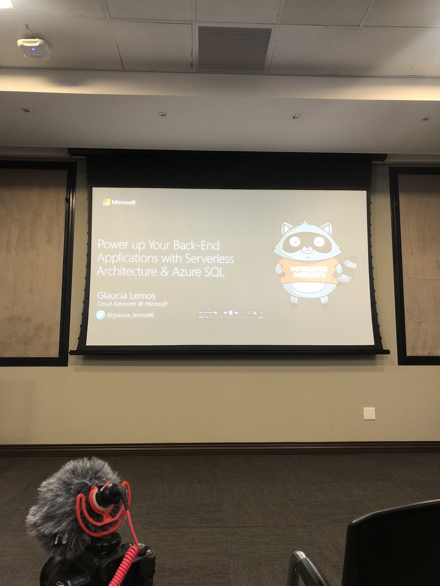 madunalabs's tweet photo. Super excited to be at #NODEJSONE2022 🔥 https://t.co/df0JgqlZIN