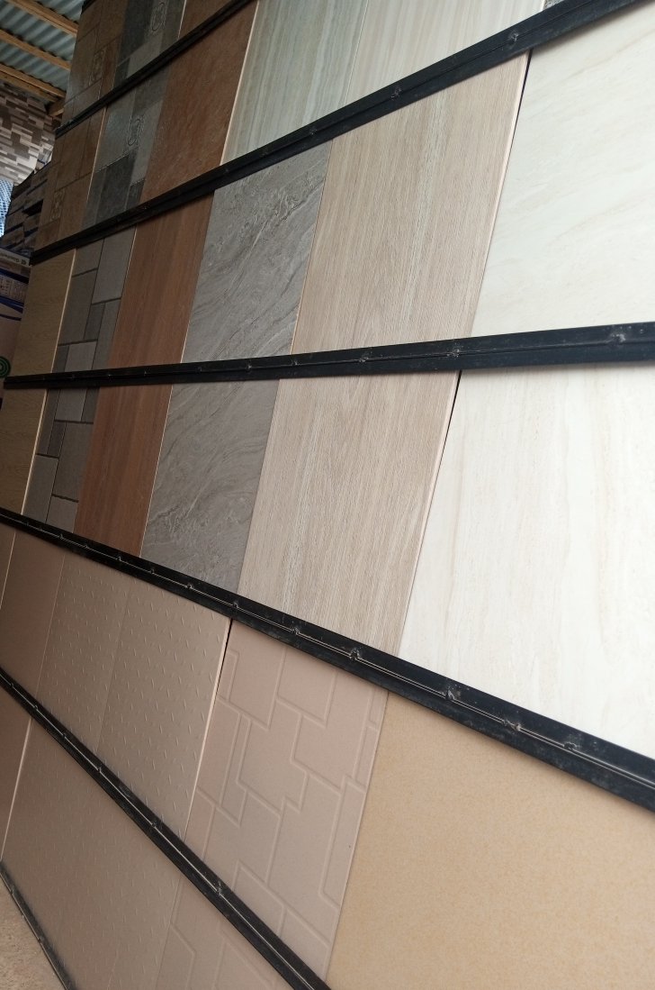 MichelleGoldEnt's tweet photo. @InsideOsogbo people, this is another beautiful morning to remind you that we sell quality &amp; affordable security doors, ceramic/marble tiles, sanitary wares, and other household materials.

Our shop is located at MDS, Osogbo.

You can contact us via https://t.co/1foHKh0WXq. https://t.co/q4vPflt7U2