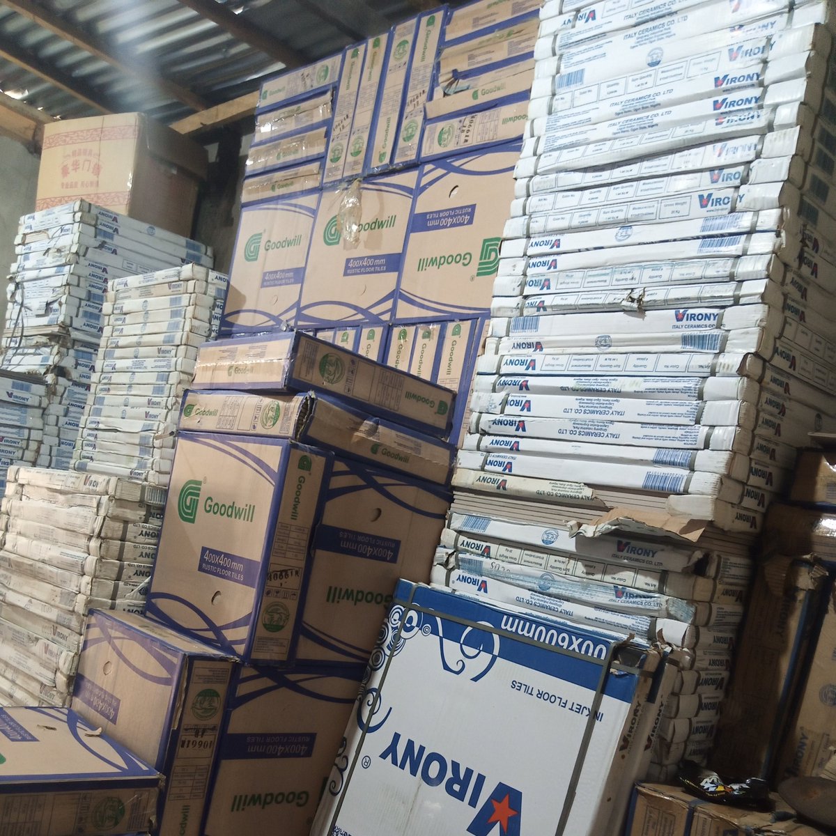 MichelleGoldEnt's tweet photo. @InsideOsogbo people, this is another beautiful morning to remind you that we sell quality &amp; affordable security doors, ceramic/marble tiles, sanitary wares, and other household materials.

Our shop is located at MDS, Osogbo.

You can contact us via https://t.co/1foHKh0WXq. https://t.co/q4vPflt7U2