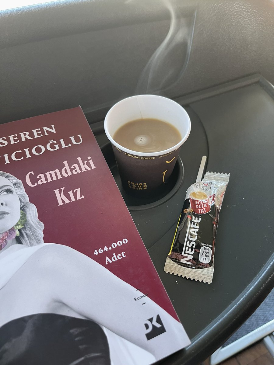 rapunzeliifff's tweet photo. Keşke menüye sade kahve eklesenizde yirmi sene sonra kremalı içmek zorunda kalmasak. @Pamukkale https://t.co/I1R97hqOd1