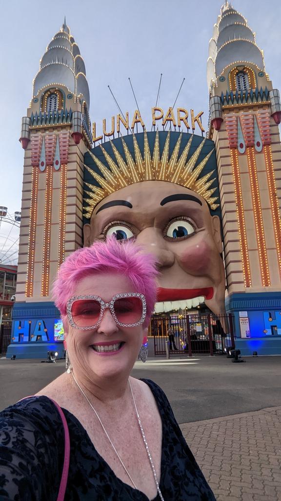 💐Heather Smith tweet media