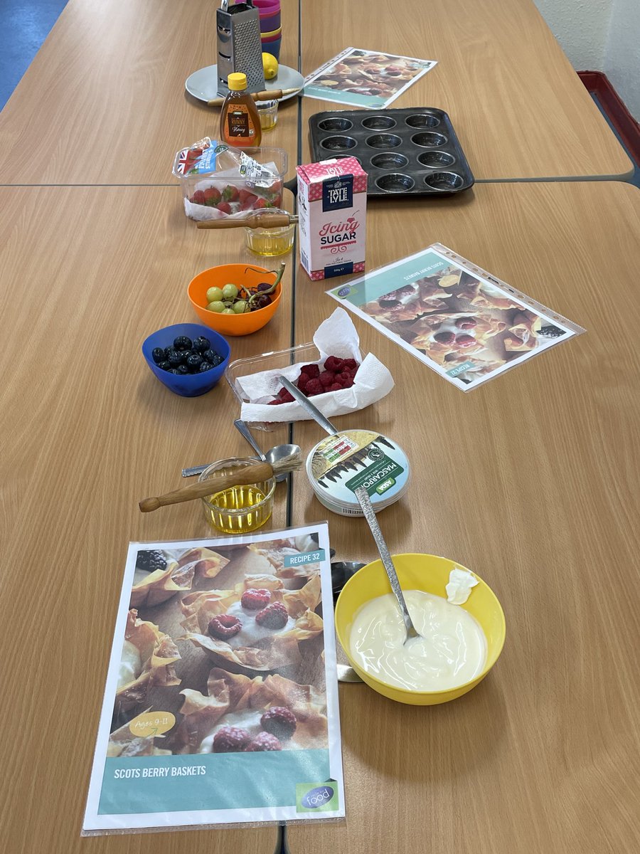 All set - Y6 pupils making Scots berry baskets this morning and a smoothie to follow later!