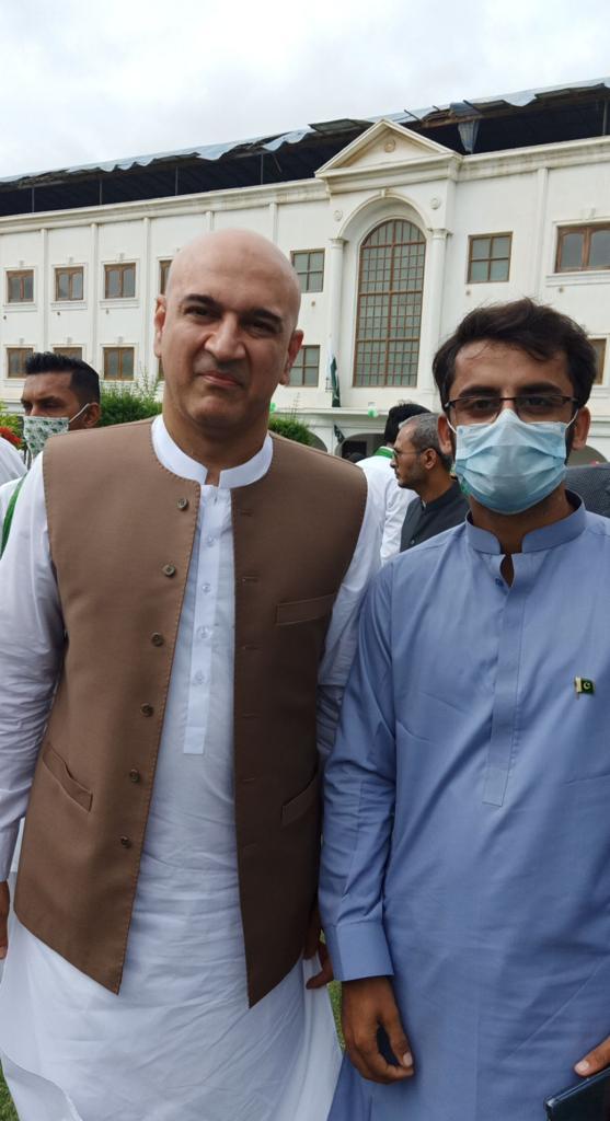 asadsaleh2's tweet photo. Sad demised of Sir Hunaid Lakhani ,he was such a humble person with great personality and nature🥺💔
May his soul rest in peace, you will always remain in our prayers
Aameen

@IqraUniOfficial @IQRAUIC https://t.co/k9C6Nu5x4f