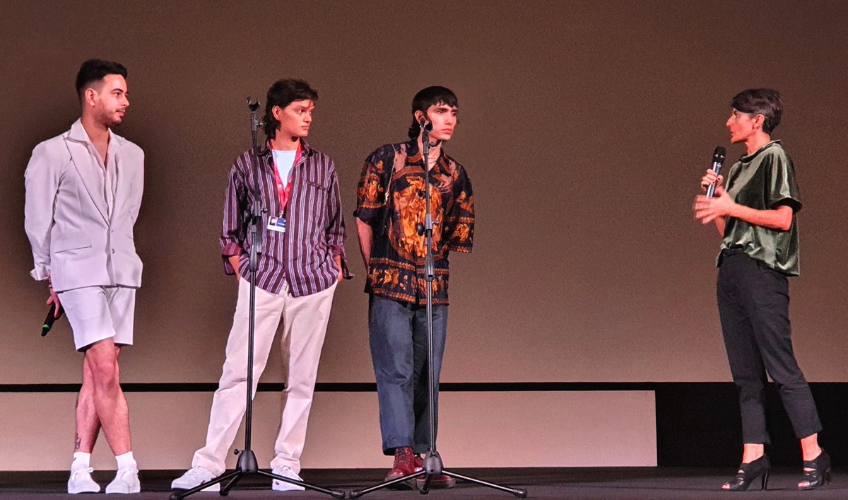 QueerLion's tweet photo. 16. Queer Lion Award | World Premiere | 𝐀𝐍𝐇𝐄𝐋𝐋𝟔𝟗 by Theo Montoya
#QueerLion #QL16 #Venezia79 #SIC37 #venicecriticsweek #settimanadellacritica #anhell69 #CineColombiano https://t.co/z4bdhEy6zY