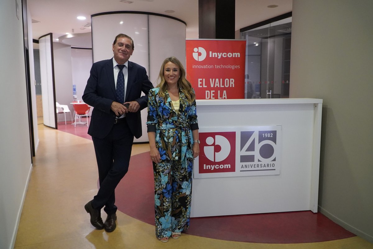 ◾ Jose Luis Latorre Martínez, quien hasta la fecha dirigía la compañía, comienza un nuevo reto profesional y Beatriz Calvo Pérez es quien asume la Dirección General. 

◾ Máximo Valenciano, fundador de Inycom, continúa como Presidente