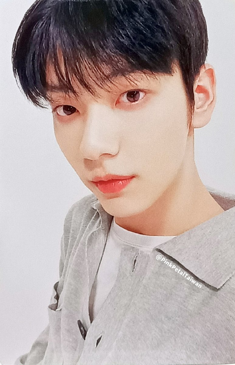 PinkPetalTaiwan's tweet photo. SCAN
TXT minisode 2: Thursday's Child
yizhiyu round 1 photocard （1）
 
#TXT #TOMORROW_X_TOGETHER #TXT_YEONJUN #TXT_연준 #TXT_SOOBIN #TXT_수빈 #TXT_BEOMGYU #TXT_범규 https://t.co/iLZwW1erJe