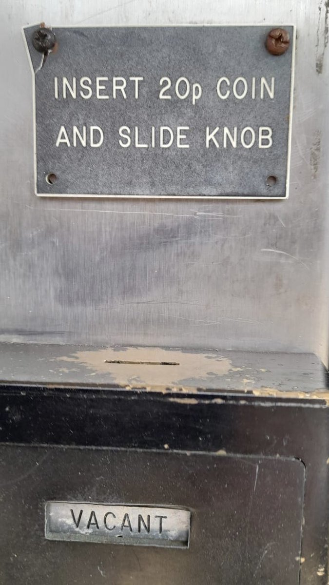 TristramComedy's tweet photo. Surprisingly explicit instructions on the public toilets at Kinver… https://t.co/fG4nW7ubmD