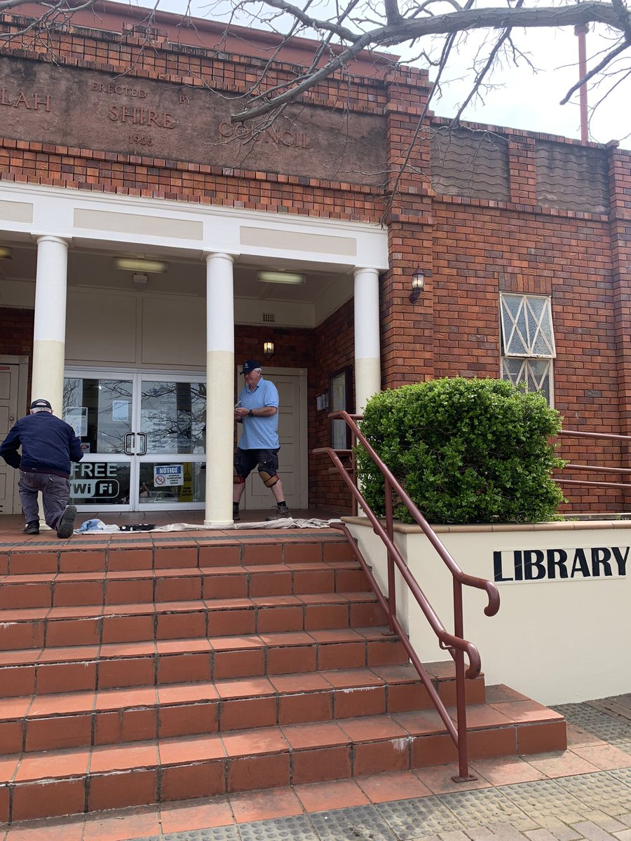 rebecca_bazley's tweet photo. Woke up in Coolah! With our @RuralAidAust team & volunteers to finish the roll out of our #OurTowns initiative. Today we’re painting, fencing, gardening & fixing up the tennis club! Thank you to our friends at #Holdmark for making this possible! https://t.co/iW3IDTT6dB