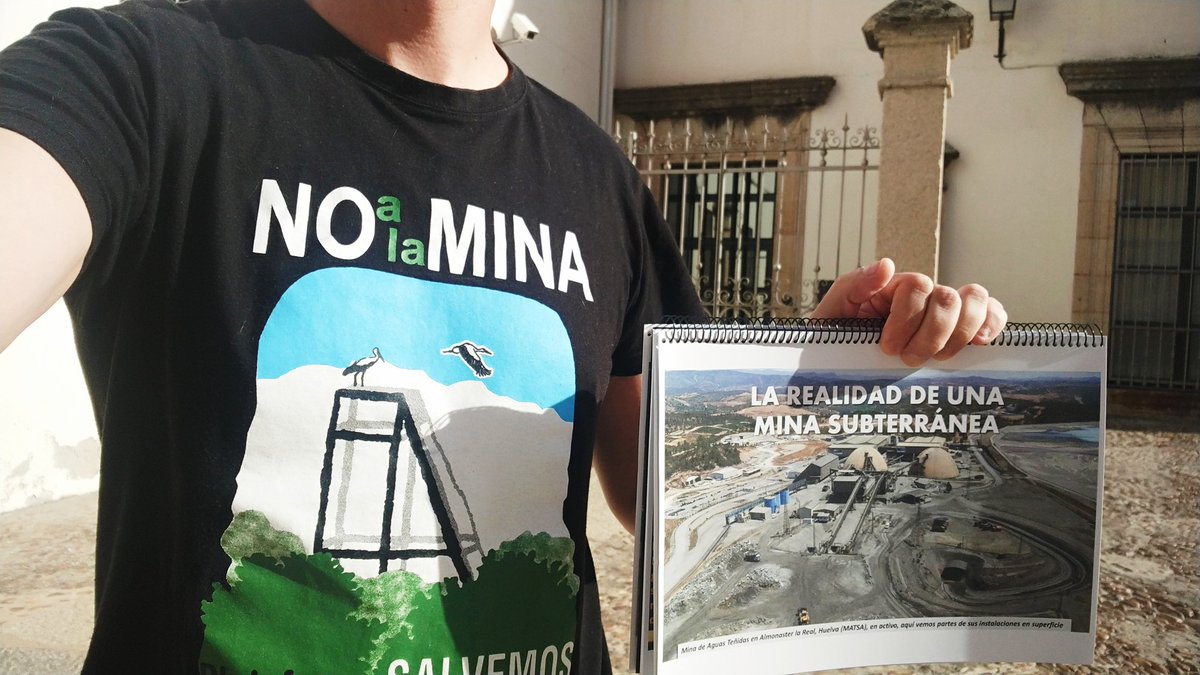 En el día de Extremadura disfruta y #defiende tu tierra.
#NoALaMina