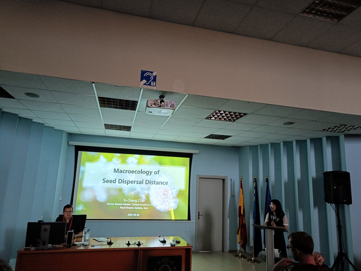 shyamphartyal's tweet photo. On the very 1st Day of @seedecol7 we had an outstanding keynote on "Macroecology of seed dispersal distance" by one of the outstanding young generation #seedecologists @SichongChen https://t.co/p4IIJFPgXa