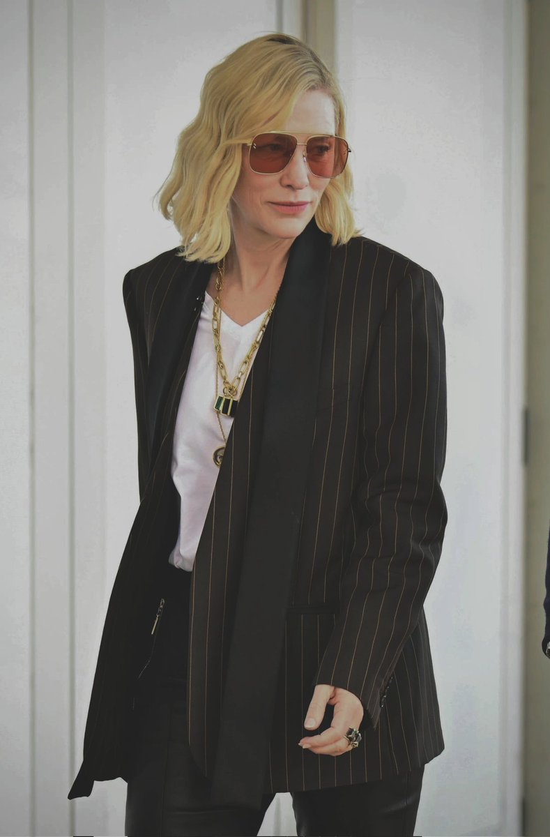 lettereblu's tweet photo. Cosa le vogliamo dire a Cate Blanchett io boh https://t.co/XUpK4h6AWu