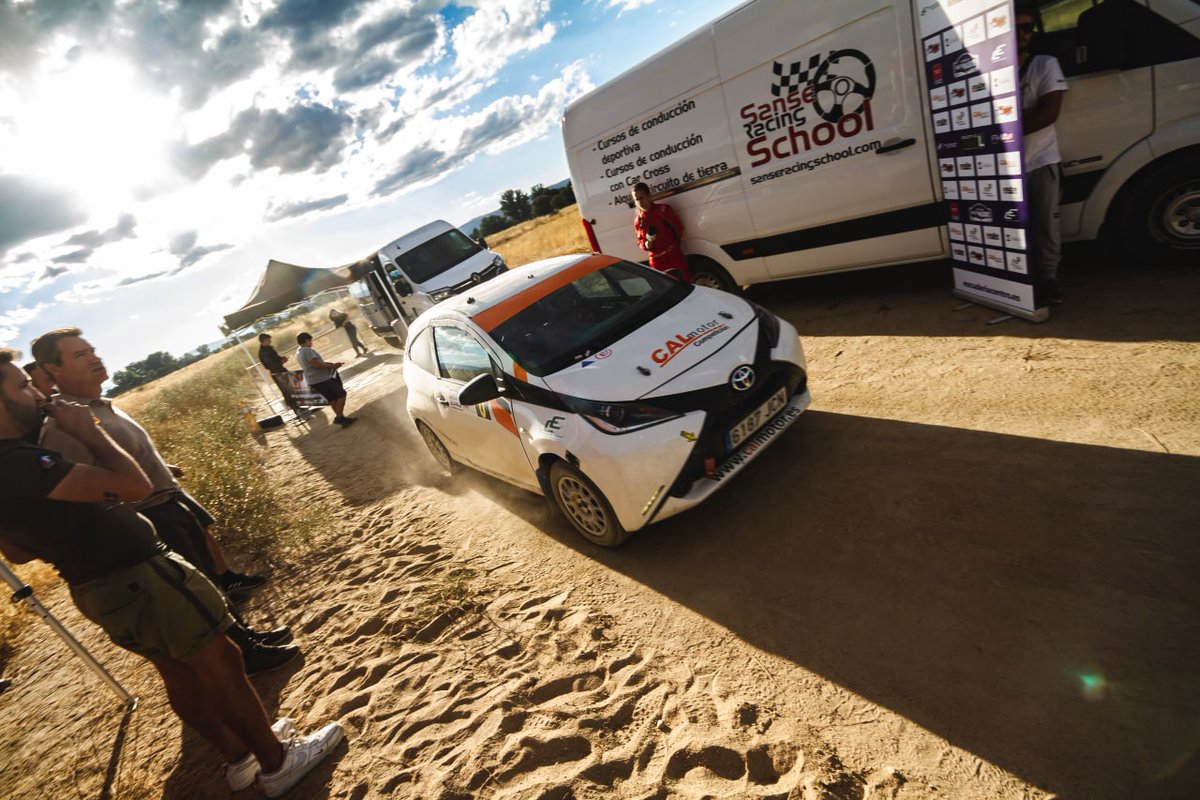 Escudería Centro (@escuderiacentro) on Twitter photo ¡YA TENEMOS PILOTO! ¡RAFAEL BUENO GANA OBJETIVO RALLYE!
El pasado fin de semana, nuestra selección de piloto Objetivo Rallye llegó a su fin. Tras el verano llegaba la hora de la última fase en <a href="/SanseRacingTeam/">Alberto Sanse Racing School</a>.
Lee la crónica completa aquí:
escuderiacentro.es/2022/09/08/raf… ¡YA TENEMOS PILOTO! ¡RAFAEL BUENO GANA OBJETIVO RALLYE!
El pasado fin de semana, nuestra selección de piloto Objetivo Rallye llegó a su fin. Tras el verano llegaba la hora de la última fase en <a href="/SanseRacingTeam/">Alberto Sanse Racing School</a>.
Lee la crónica completa aquí:
escuderiacentro.es/2022/09/08/raf…
