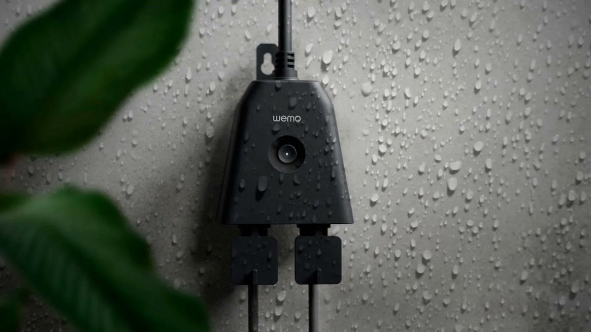 GadgetFlow's tweet photo. The @belkin Wemo Wi-Fi Smart Outdoor Plug https://t.co/Tk8Rt5GRUR Get total control over your outdoor lighting, holiday decorations, and other devices with the Belkin Wemo Wi-Fi Smart Outdoor Plug. #tech #outdoorplug https://t.co/w6ZDmm1lE4