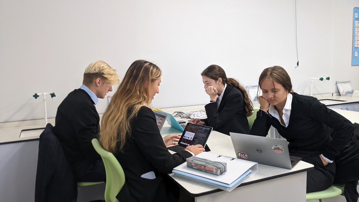 More great Group 4 projects going on! <a href="/FelstedSchool/">Felsted School</a> <a href="/FelstedScience/">Felsted Science</a> #ibdp