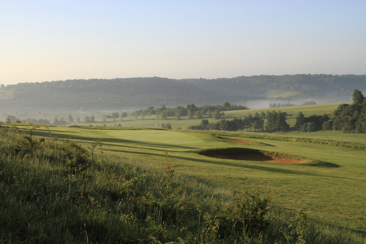LullingstonePGC's tweet photo. We are fortunate to have such incredible views over the course 🌅 https://t.co/JB65TxQl1z