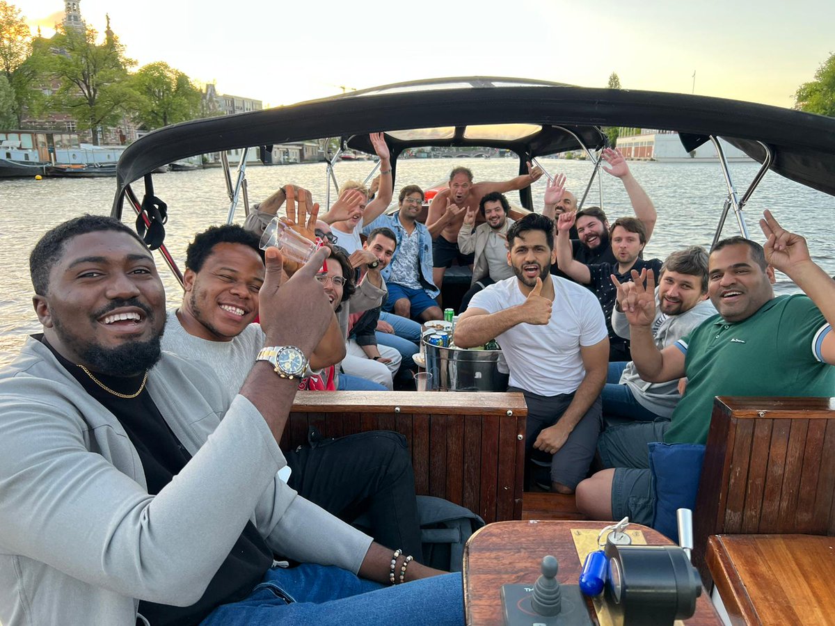 iO Consultancy is more than just work and helping our clients.

It's a tradition to go on a boat and have a nice dinner together on the canals (and river) of Amsterdam and celebrate the end of summer.

Looks very gezellig!

#infiniteopportunities #lifeatiO #teambuilding
