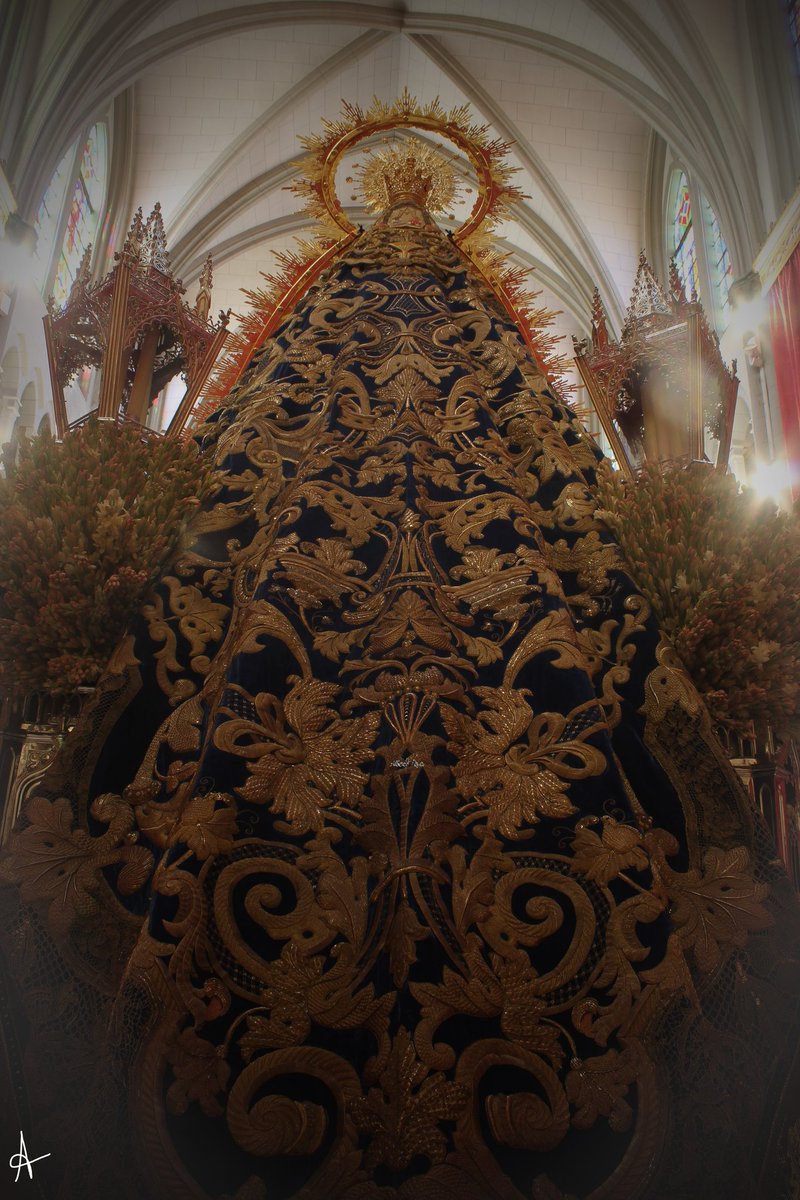 ChipionaCofrade's tweet photo. Así amanece en el Santuario de Regla en el día de su Natividad, con su paso cuajado de nardos. Que bajo su intercesión poderosa quedemos protegidos bajo su manto maternal inundados de su Gracia.

¡Viva la Virgen de Regla!
¡Viva la Patrona de Chipiona!
¡Viva la Madre de Dios! https://t.co/qp6STHx6j0