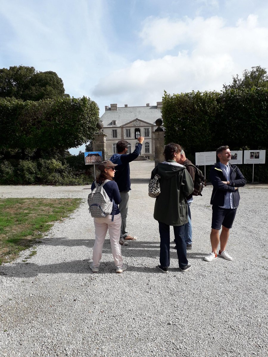 CotentinUnique's tweet photo. Le #Cotentin, on va en parler📰
Cette semaine nous organisons un voyage de presse avec notre agence AirPur. 
@France_Dimanche , @Campingcarmag, @femmeactuelle, @24heuresch partent à la rencontre de nos experts de la destination #CotentinUnique
A suivre... https://t.co/EyfTrPspAM