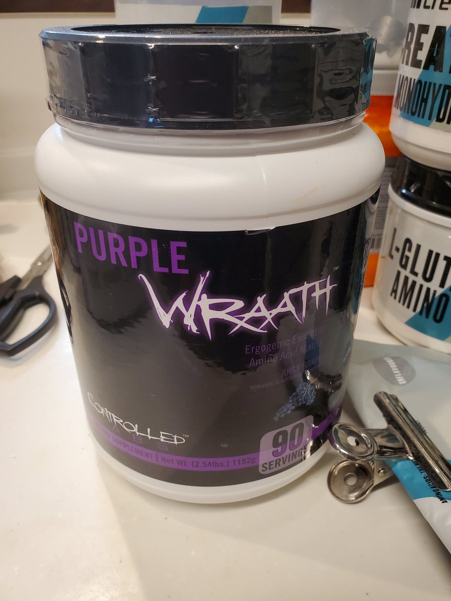 muscle5996's tweet photo. #ControlledLabs
パープルランス(ジューシーグレープ)
遂にストック最後の1つ😢
体感有り!
味も良し!
お値段爆上げ中😱
グレープ味は蓋を開けた時にヤな臭いしますがシェイクすれば気にならなくなります😊👍
#筋トレ垢さんと繋がりたい
#ダイエット仲間募集中
#iHerb 紹介コード【CSJ5265】 https://t.co/MLhCfgXjgL