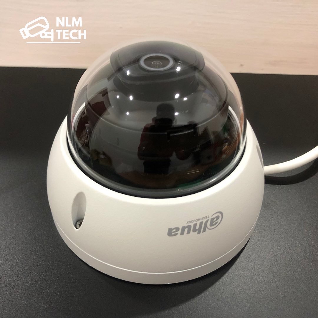 nlm_tech's tweet photo. Happy Thursday! 🌥

IP CCTV installation completed courtesy of Mr Opiyo. 👊🏾

We are grateful for the opportunity. 😊

#CCTV #CCTVKenya #CCTVinstallation #Surveillance #NLMtech https://t.co/7bnzQKmwN6