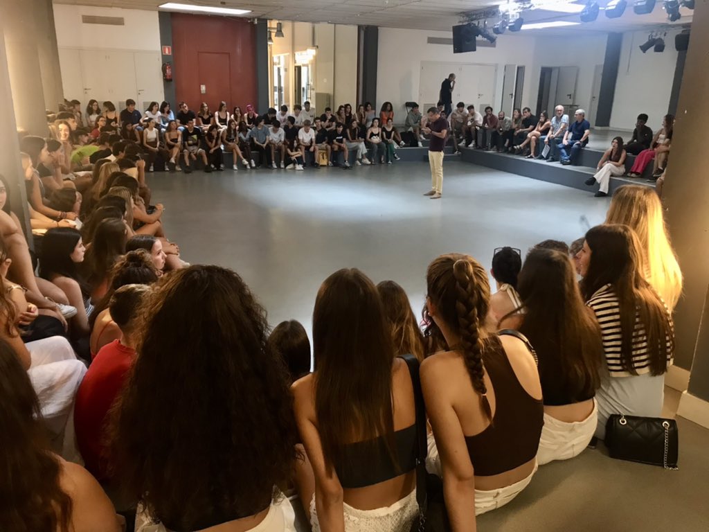 Ara ja hi som tots. Molt bon curs!