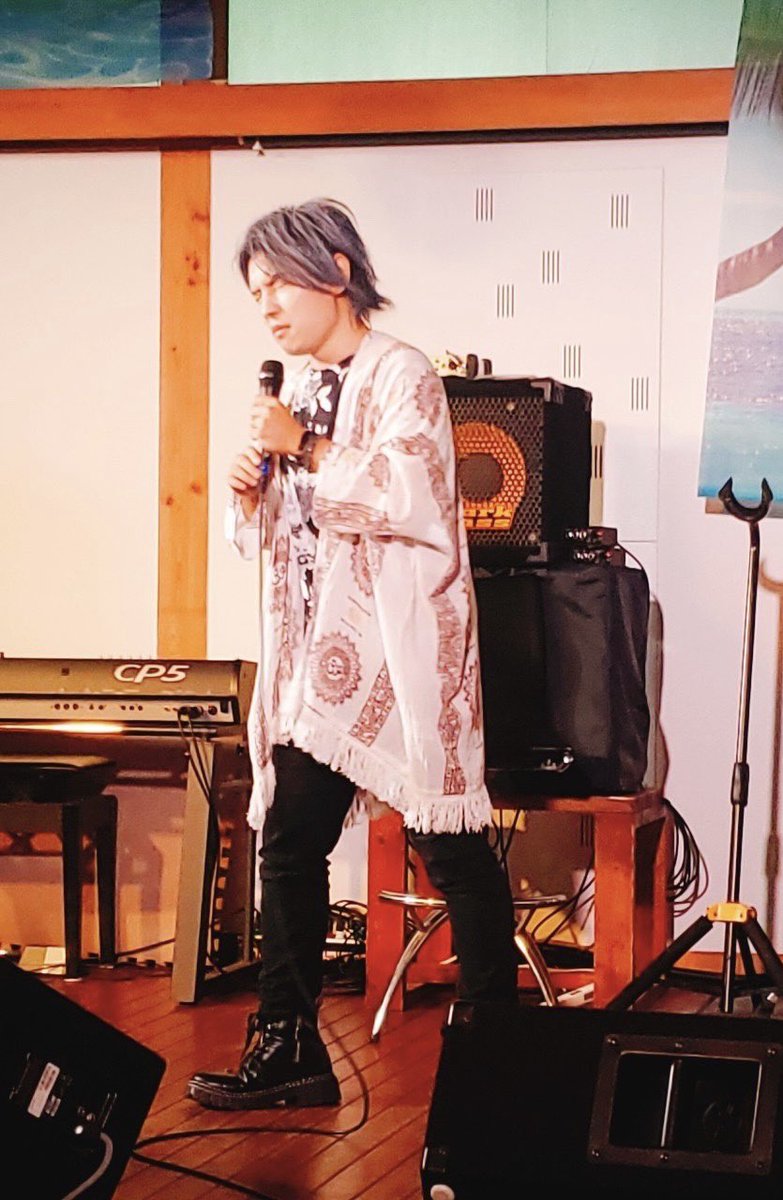 NohnIdyllic's tweet photo. 実は土曜から発熱、陽性となりまして絶賛療養中です。
熱は39.4度まで上がりましたが今は37度台に落ち着き。
喉の痛みは許容範囲。
辛いのは深く呼吸をすると咳が酷く出ることと、どよーんとした倦怠感。

ライブ関係、お仕事、お約束など、多方でご迷惑をお掛けしてごめんなさい。
しっかり治します☀️ https://t.co/fNnHWSmNa6