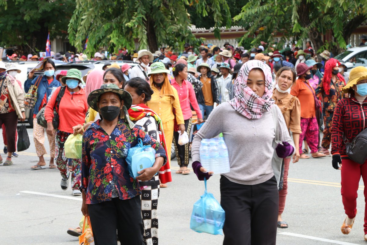 diakoniaasia's tweet photo. 📣#LandRights are the #right that matter. Recently, over 1,000 farmers gathered in Phnom Penh #Cambodia to petition the govt. for resolutions. They hope to seek #justice and interventions to settle the longstanding land disputes. Their #voices should not go unheard. @ccfccambodia https://t.co/bz1k0taazx