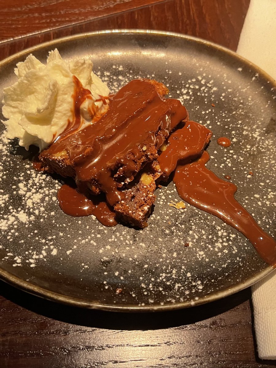 mateos_sara's tweet photo. Y para rematar… #FotoComida #SuperSysuproblemaconeldulceatacadenuevo https://t.co/Ua53DvJWz1