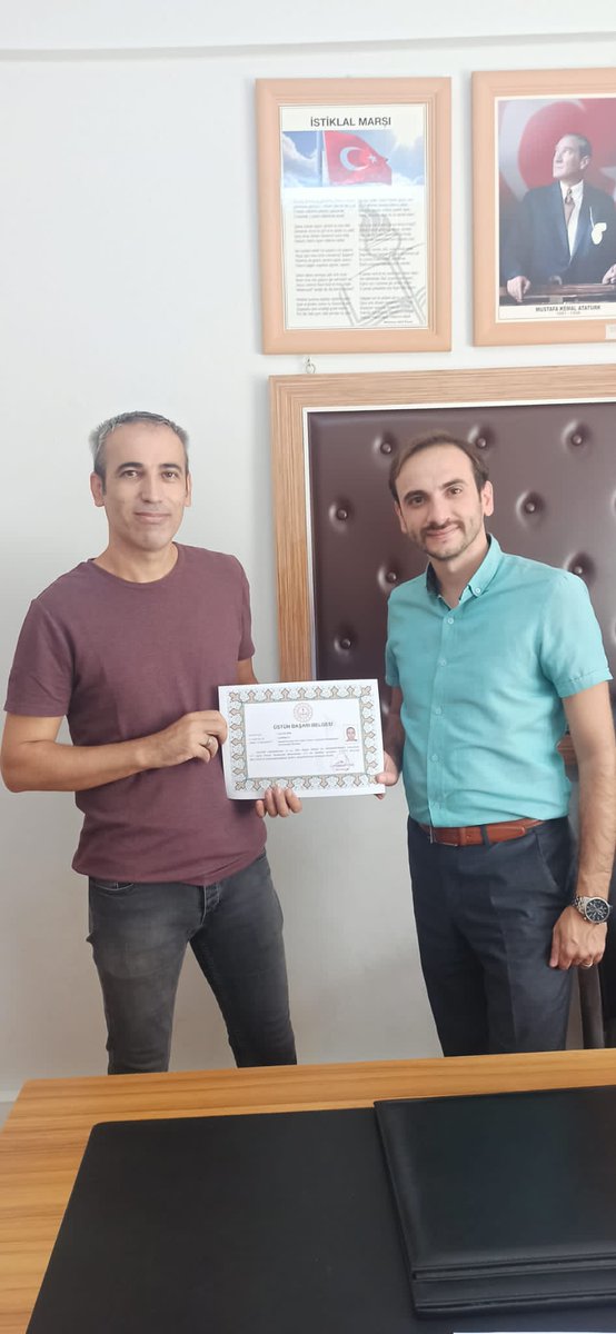 Okulumuz öğretmenlerinden Tuğba Aslan Çukur, Emsal Akgül Koç, Yeliz Arslan, Ümit Dilber ve Yeşim Gürcan göstermiş oldukları gayretli çalışmalardan dolayı Üstün Başarı belgesi almaya hak kazanmıştır.Öğretmenlerimizi tebrik eder, başarılarının devamını dileriz👏