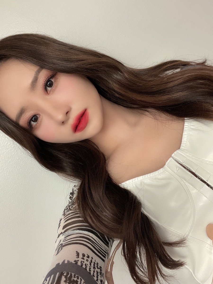 7_DREAMERS's tweet photo. 220908 #SuA Weverse Update

Darlingsss, SwaDarlingggg is here💕

🔗 https://t.co/Iv5GoUT450

#수아 #드림캐쳐 #Dreamcatcher 

Transl. 7-Dreamers Valerie
Please don’t take without credit https://t.co/kpeJMcKiR0