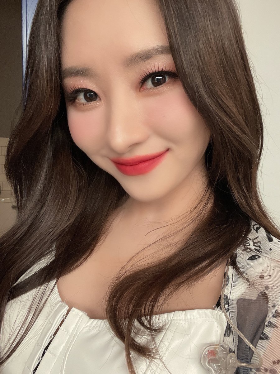7_DREAMERS's tweet photo. 220908 #SuA Weverse Update

Darlingsss, SwaDarlingggg is here💕

🔗 https://t.co/Iv5GoUT450

#수아 #드림캐쳐 #Dreamcatcher 

Transl. 7-Dreamers Valerie
Please don’t take without credit https://t.co/kpeJMcKiR0