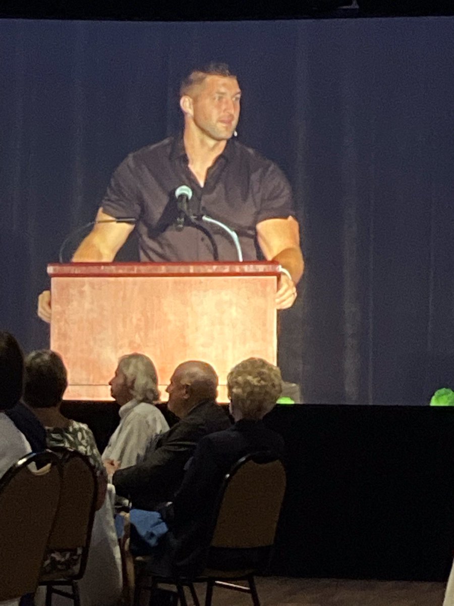 NewstalkSTL's tweet photo. .@Chris_arps attended the Missouri Right to Life Banquet last night with special guest @TimTebow. @BobOnderMO #ProLife #MissouriRightToLife https://t.co/onVGyqF65l