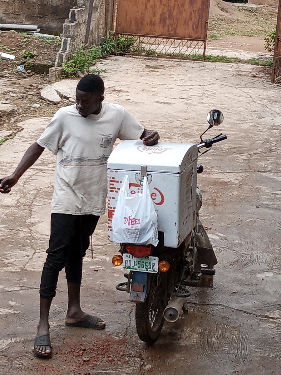OVivienmary's tweet photo. Delivery O'clock.
you can order yours too.
Thank God for today's work.
Time to start my other Job.
Ko easy Mehnn😢 #BlessmeLord.
#entrepreneurlife https://t.co/6VEvQ6AO6M